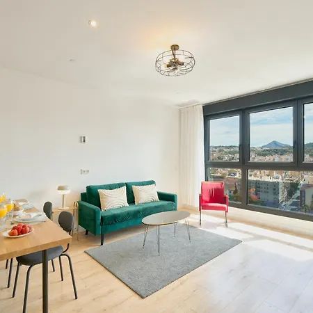 Apartment Sky Tower By Lovely Malaga